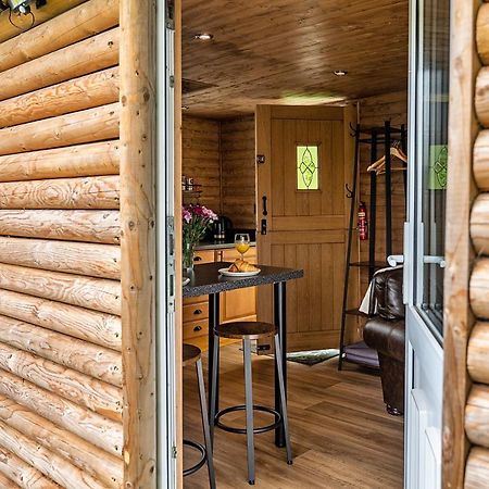Finest Retreats - Trevoya Cabin Launceston Bagian luar foto