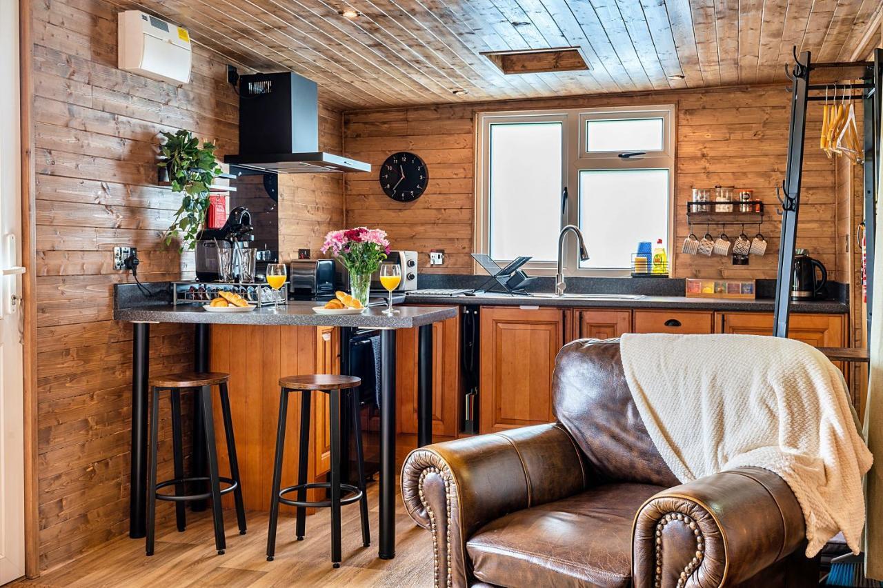 Finest Retreats - Trevoya Cabin Launceston Bagian luar foto